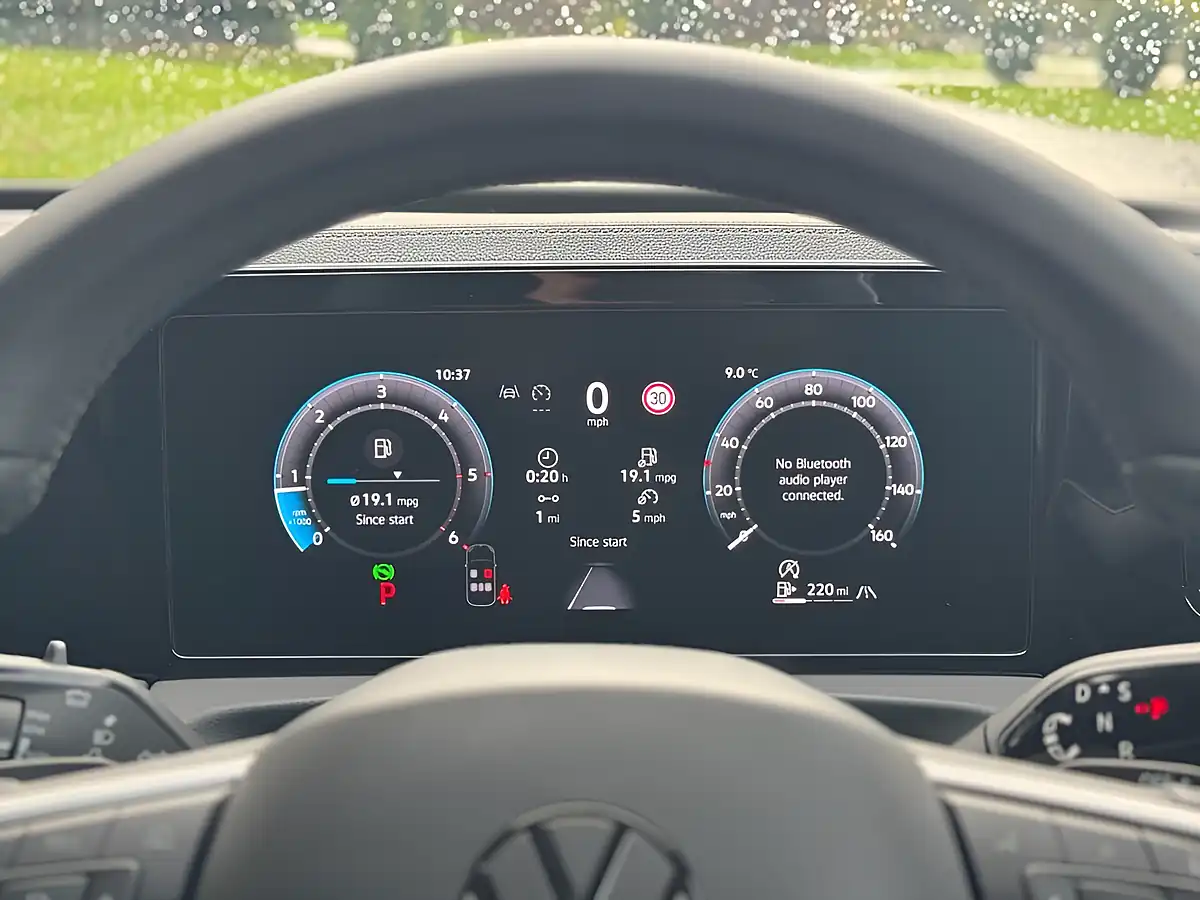 Used 2026 Volkswagen Tiguan R-Line Silver - Interior and Exterior details 17