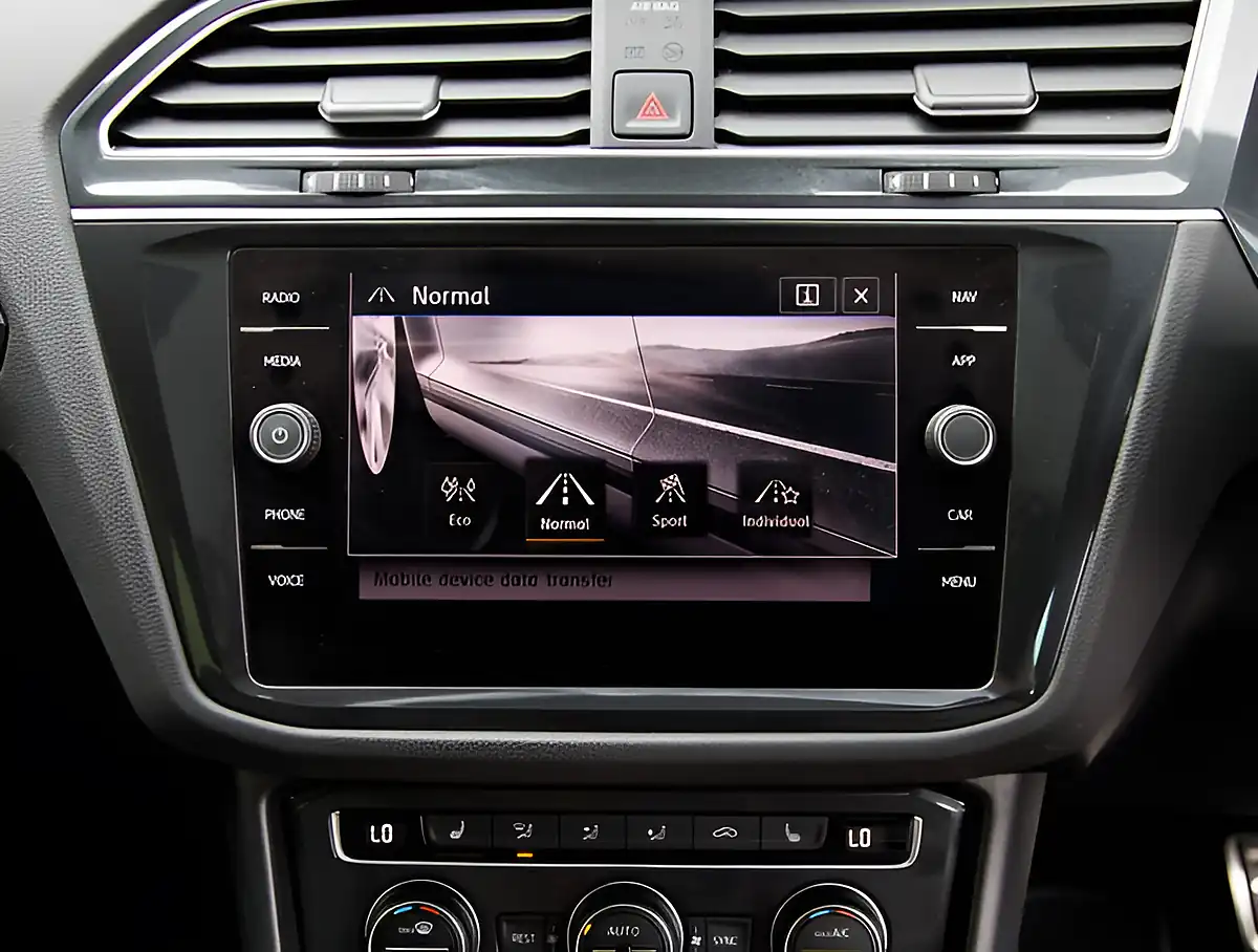 Used 2026 Volkswagen Tiguan R-Line Tech Silver - Interior and Exterior details 15