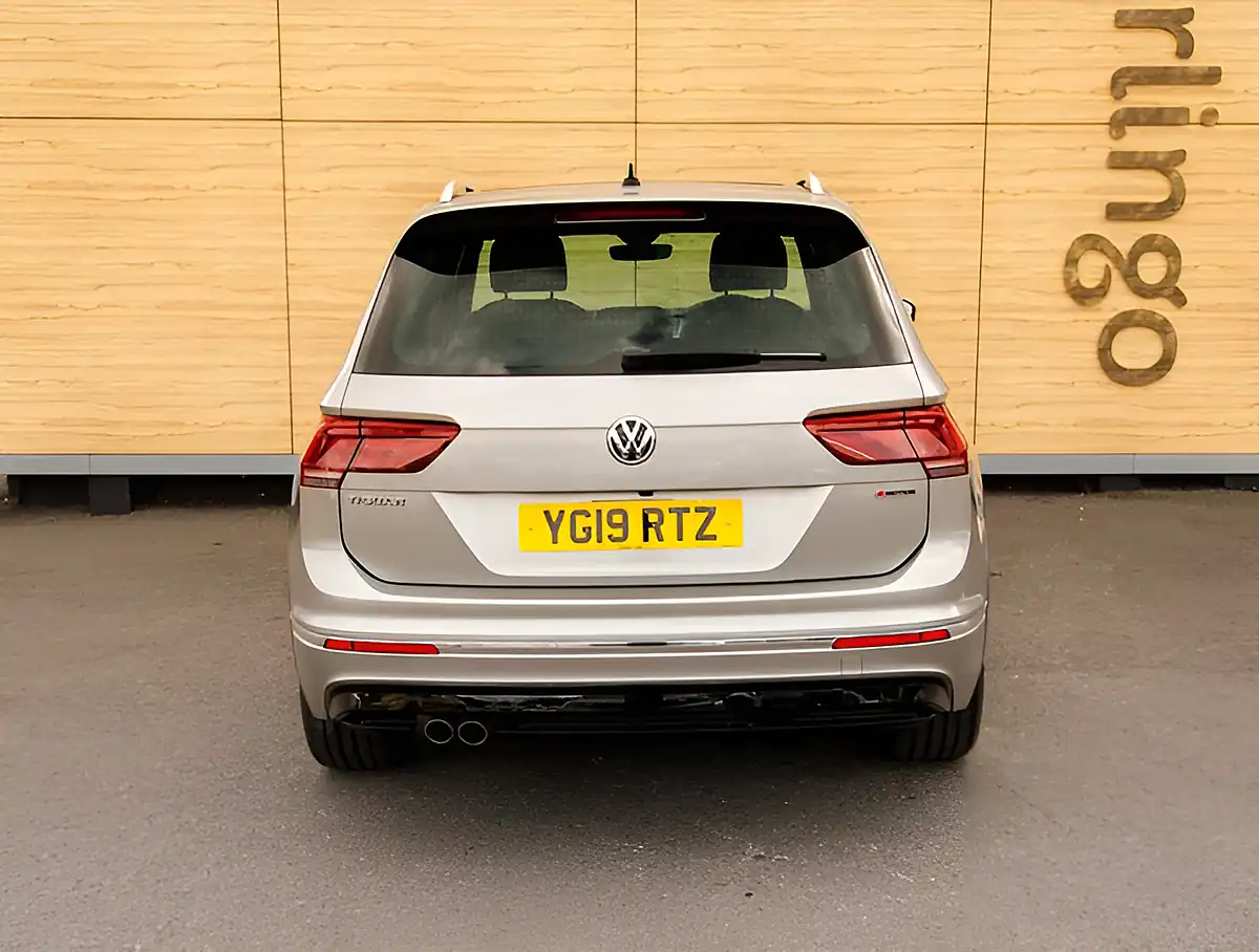 Used 2026 Volkswagen Tiguan R-Line Tech Silver - Interior and Exterior details 6