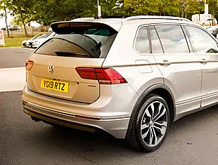 Used 2026 Volkswagen Tiguan R-Line Tech Silver - Interior and Exterior details 7