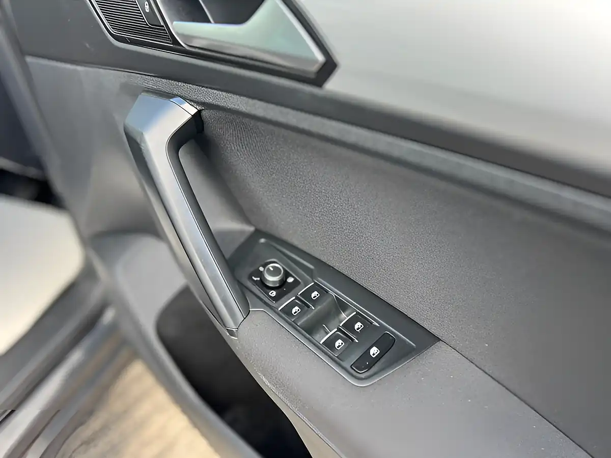Used 2026 Volkswagen Tiguan Se Nav Grey - Interior and Exterior details 16