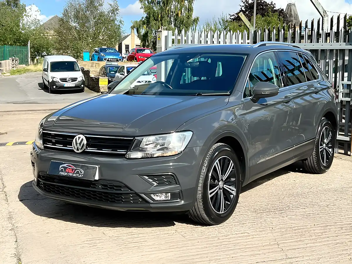 Used 2026 Volkswagen Tiguan Se Nav Grey - Interior and Exterior details 3