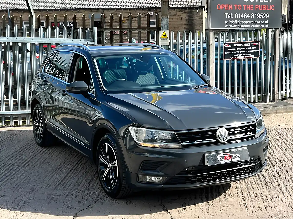 Used 2026 Volkswagen Tiguan Se Nav Grey - Interior and Exterior details 5