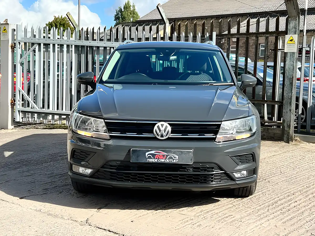 Used 2026 Volkswagen Tiguan Se Nav Grey - Interior and Exterior details 6