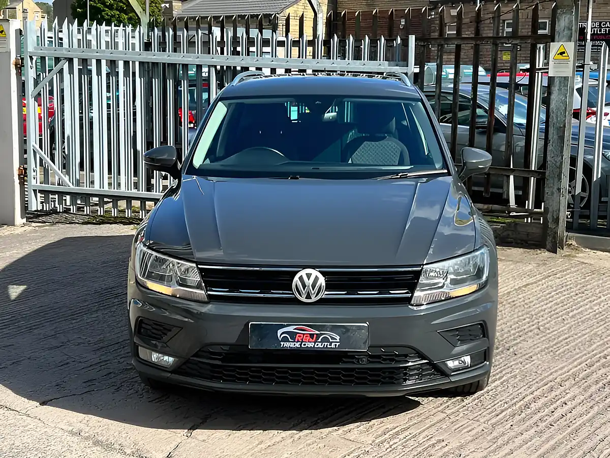Used 2026 Volkswagen Tiguan Se Nav Grey - Interior and Exterior details 7