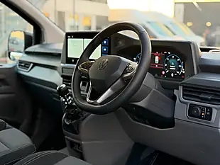 Used 2026 Volkswagen Transporter Commerce Plus Black - Interior and Exterior details 15