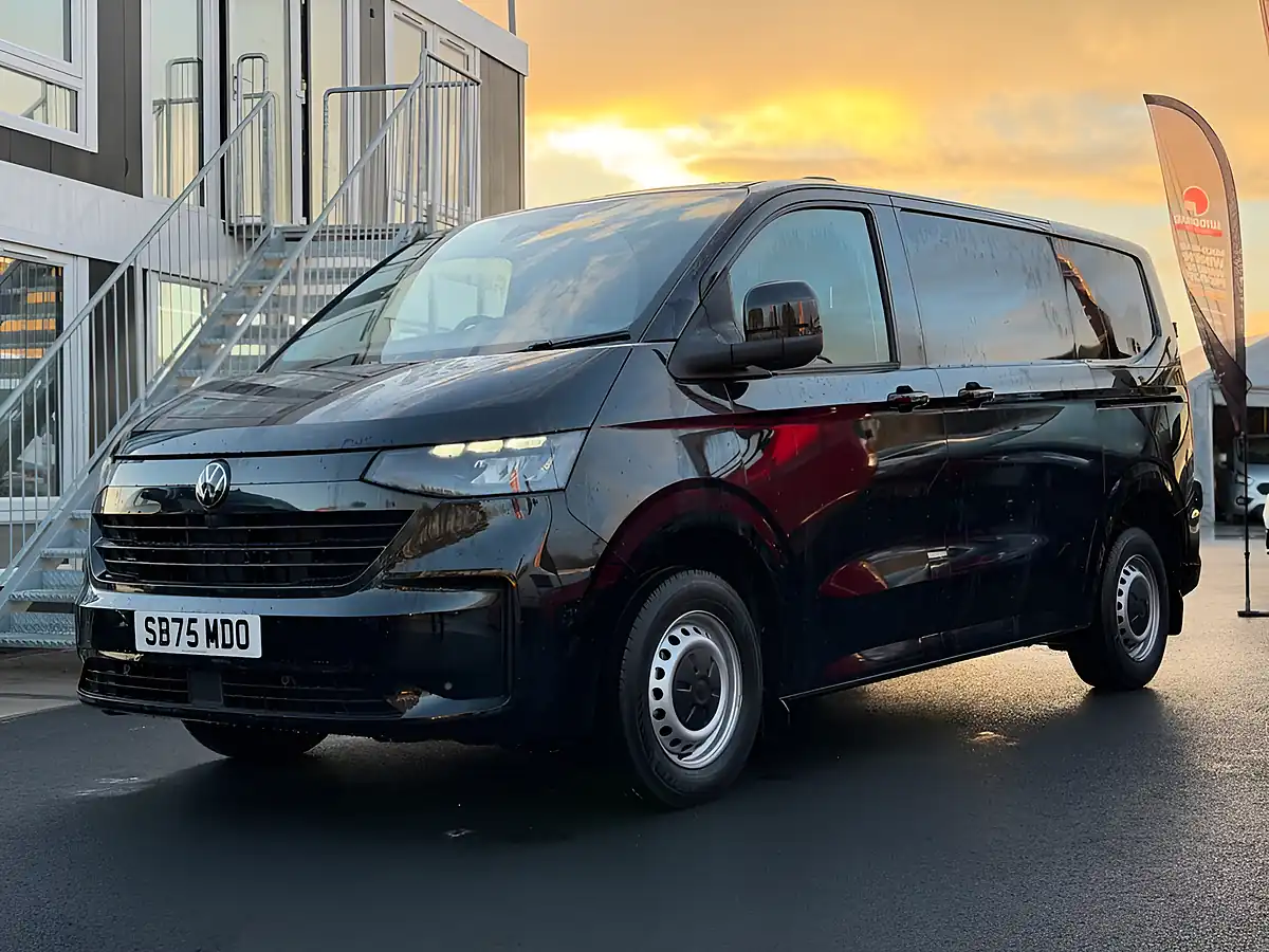 Used 2026 Volkswagen Transporter Commerce Plus Black - Interior and Exterior details 2
