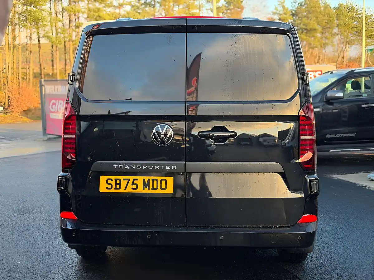 Used 2026 Volkswagen Transporter Commerce Plus Black - Interior and Exterior details 9