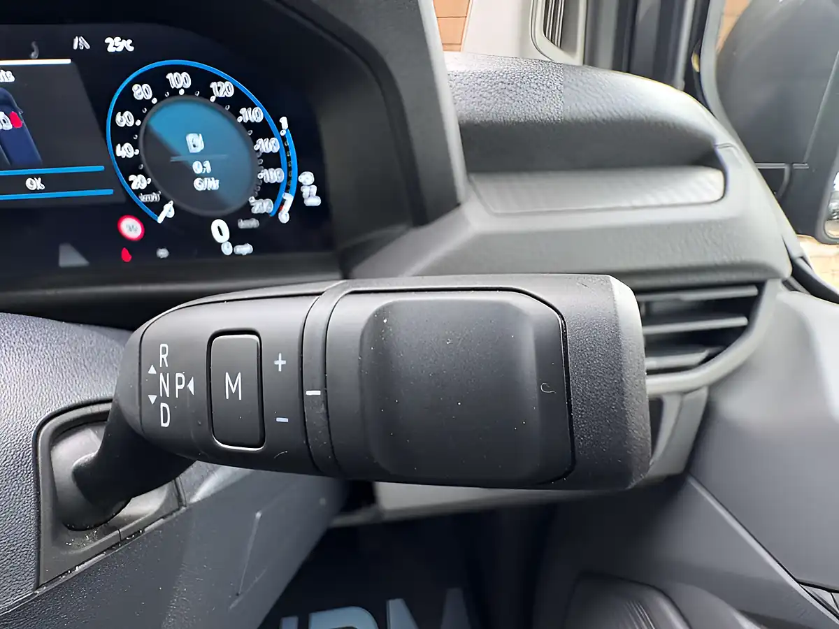 Used 2026 Volkswagen Transporter Commerce Plus Grey - Interior and Exterior details 18