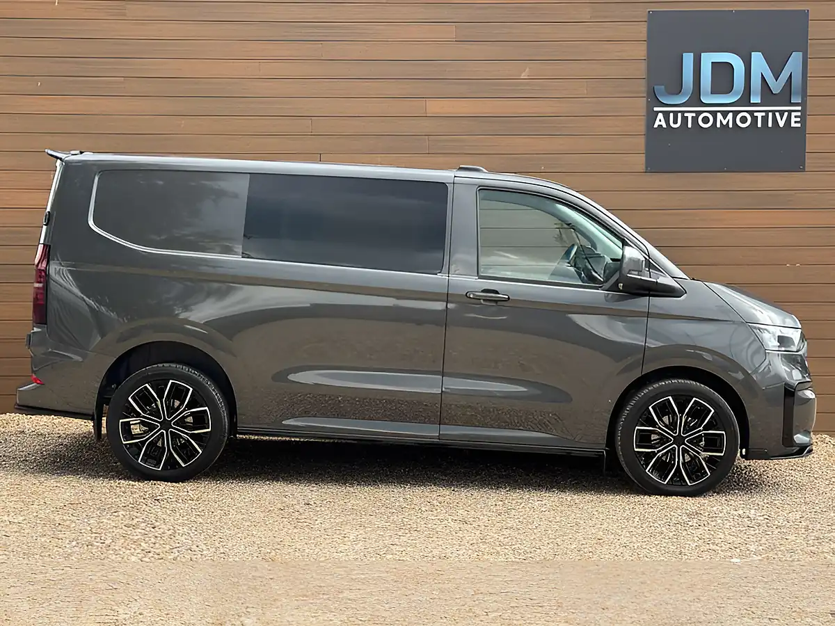 Used 2026 Volkswagen Transporter Commerce Plus Grey - Interior and Exterior details 2