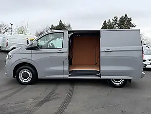 Used 2026 Volkswagen Transporter Commerce Plus Grey - Interior and Exterior details 10