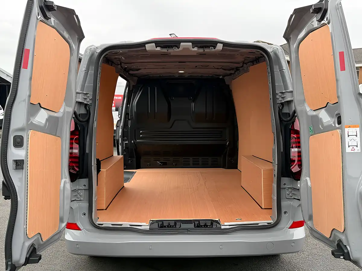 Used 2026 Volkswagen Transporter Commerce Plus Grey - Interior and Exterior details 11