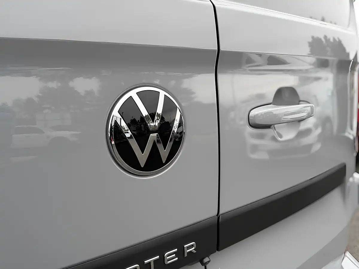 Used 2026 Volkswagen Transporter Commerce Plus Grey - Interior and Exterior details 13