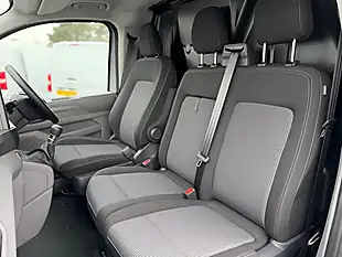 Used 2026 Volkswagen Transporter Commerce Plus Grey - Interior and Exterior details 14