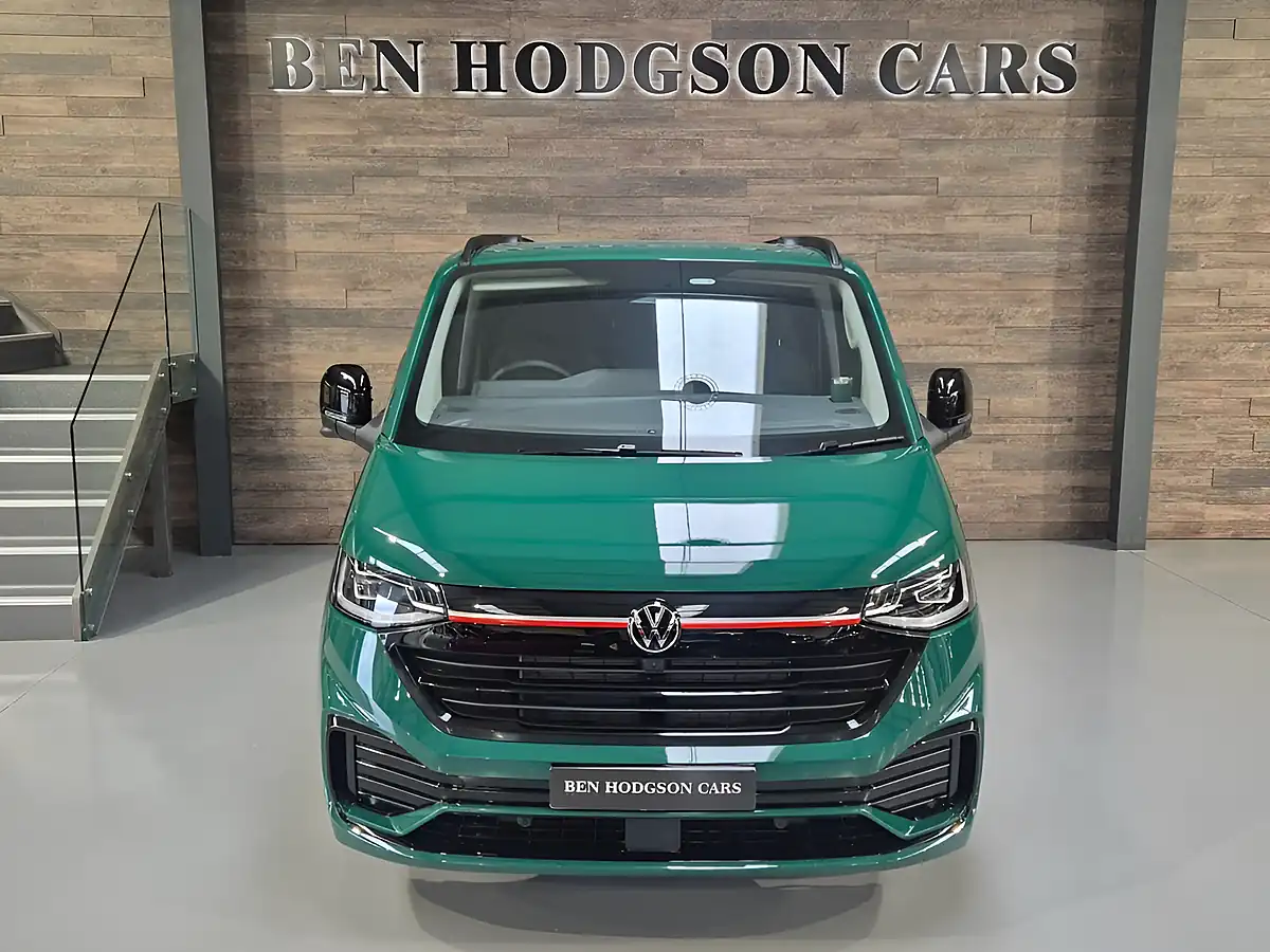 Used 2026 Volkswagen Transporter Sportline 75 Green - Interior and Exterior details 2