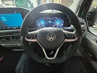 Used 2026 Volkswagen Transporter Sportline 75 Green - Interior and Exterior details 17