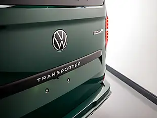 Used 2026 Volkswagen Transporter Sportline Green - Interior and Exterior details 18