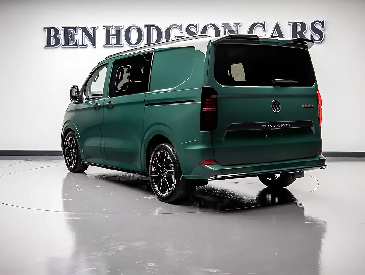 Used 2026 Volkswagen Transporter Sportline Green - Interior and Exterior details 4