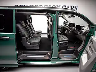 Used 2026 Volkswagen Transporter Sportline Green - Interior and Exterior details 7