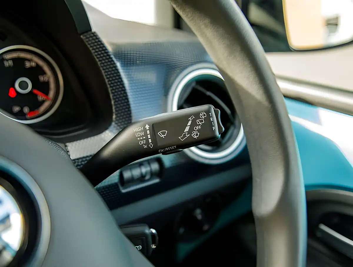 Used 2026 Volkswagen Up Black Edition Blue - Interior and Exterior details 12