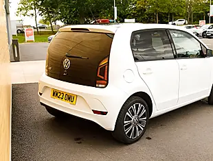 Used 2026 Volkswagen Up Black Edition White - Interior and Exterior details 7