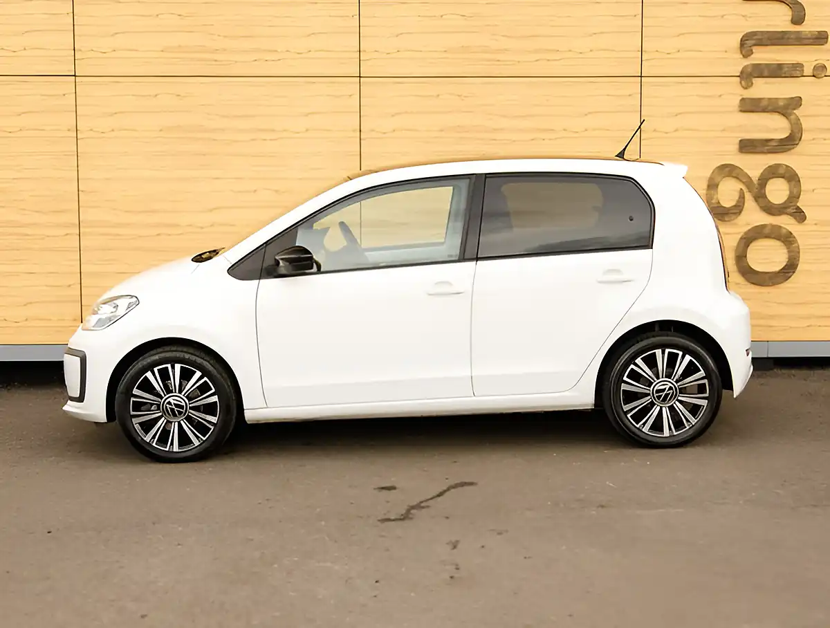 Used 2026 Volkswagen Up Black Edition White - Interior and Exterior details 9