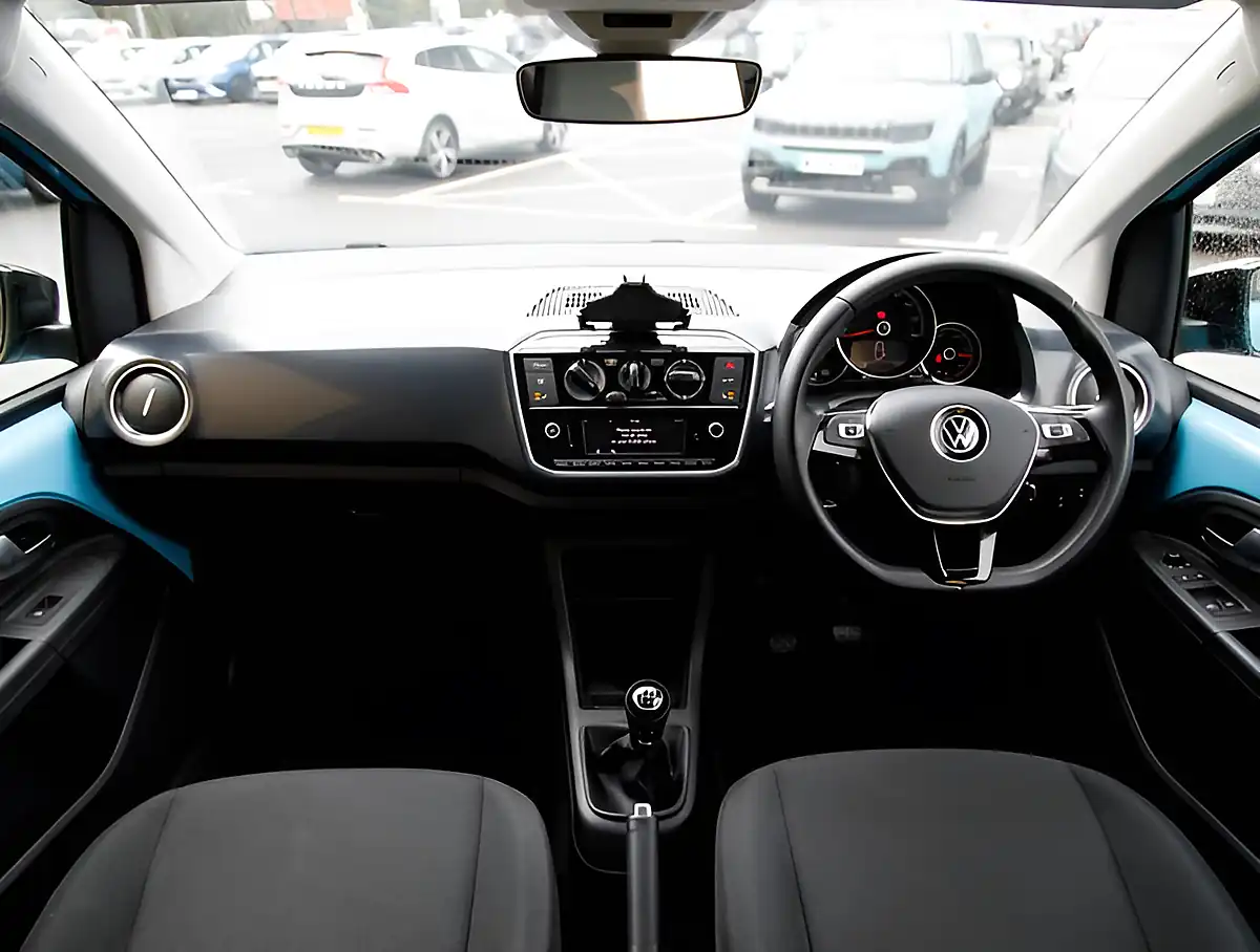 Used 2026 Volkswagen Up R-Line Blue - Interior and Exterior details 3
