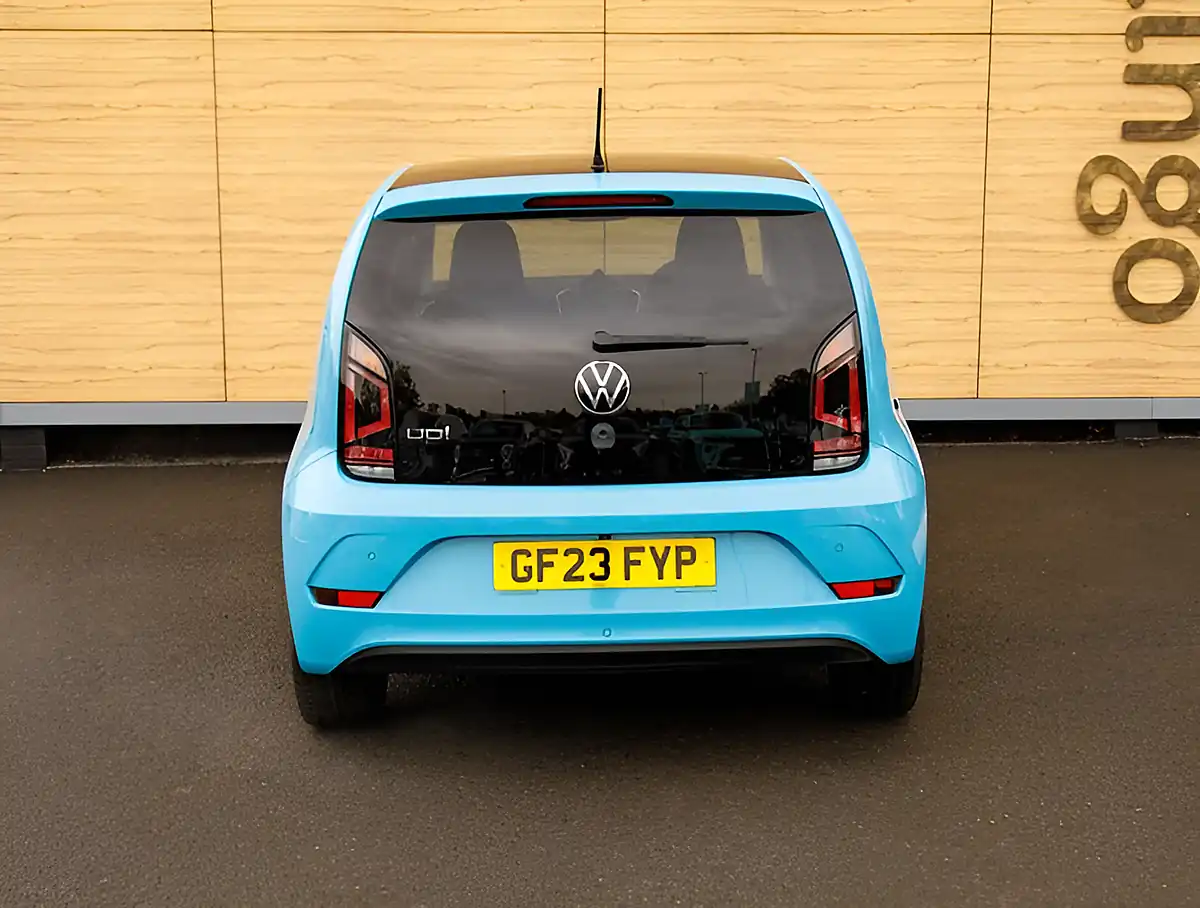 Used 2026 Volkswagen Up R-Line Blue - Interior and Exterior details 6