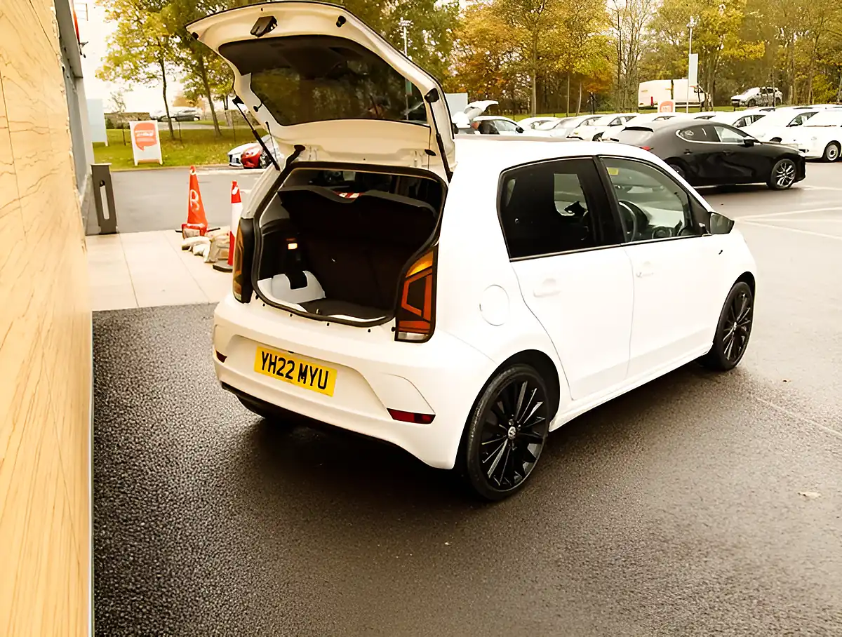 Used 2026 Volkswagen Up R-Line White - Interior and Exterior details 20