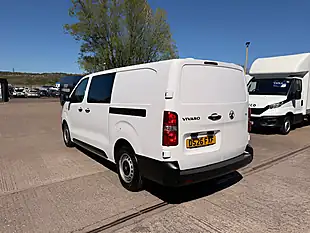 Used 2026 Volkswagen Vivaro Prime Xl Crew Lwb White - Interior and Exterior details 8