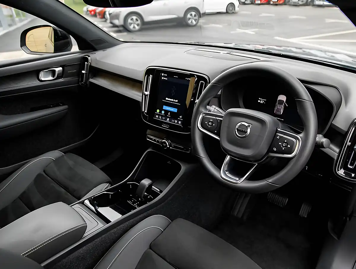 Used 2026 Volvo C40 Pro Twin AWD Grey - Interior and Exterior details 4