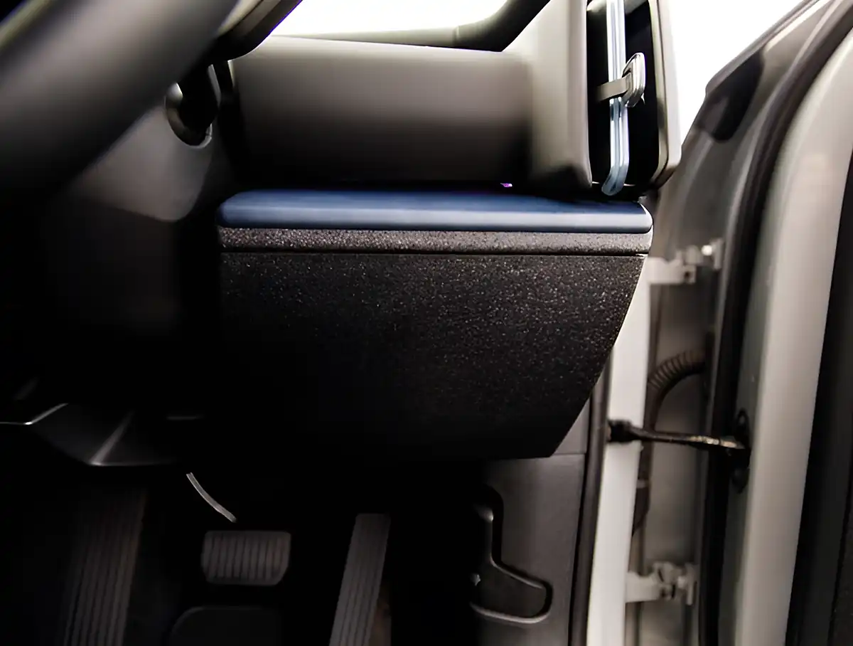 Used 2026 Volvo Ex30 Plus Vapour Grey - Interior and Exterior details 10