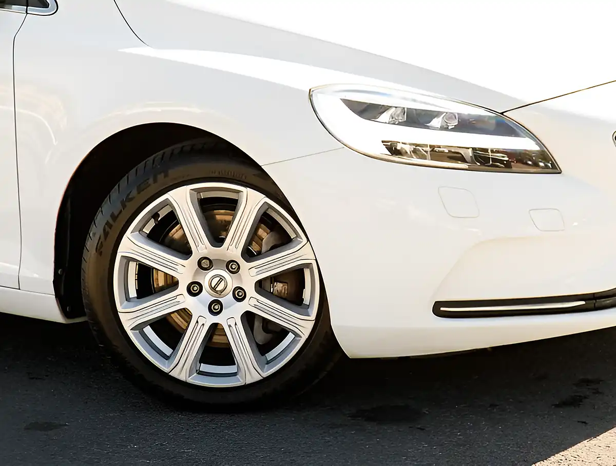 Used 2026 Volvo V40 Inscription White - Interior and Exterior details 10