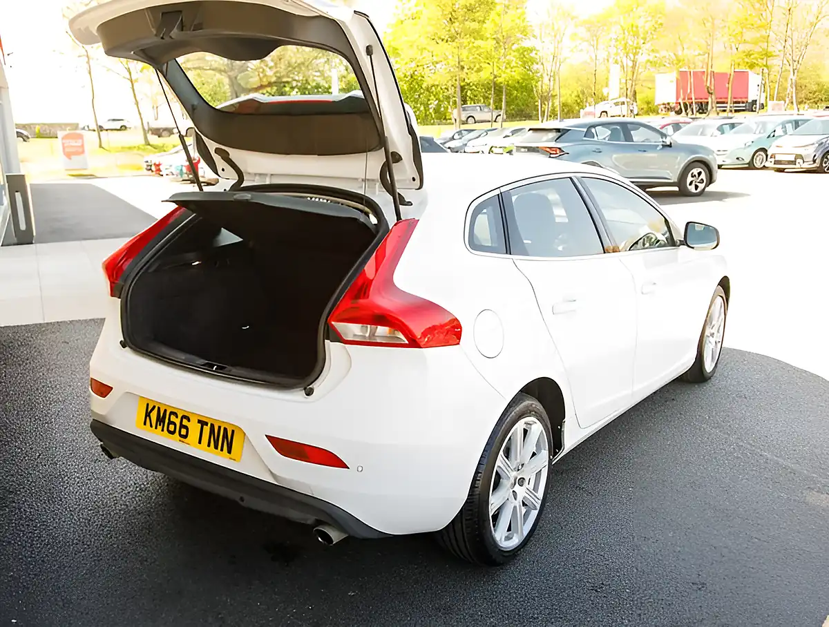 Used 2026 Volvo V40 Inscription White - Interior and Exterior details 20