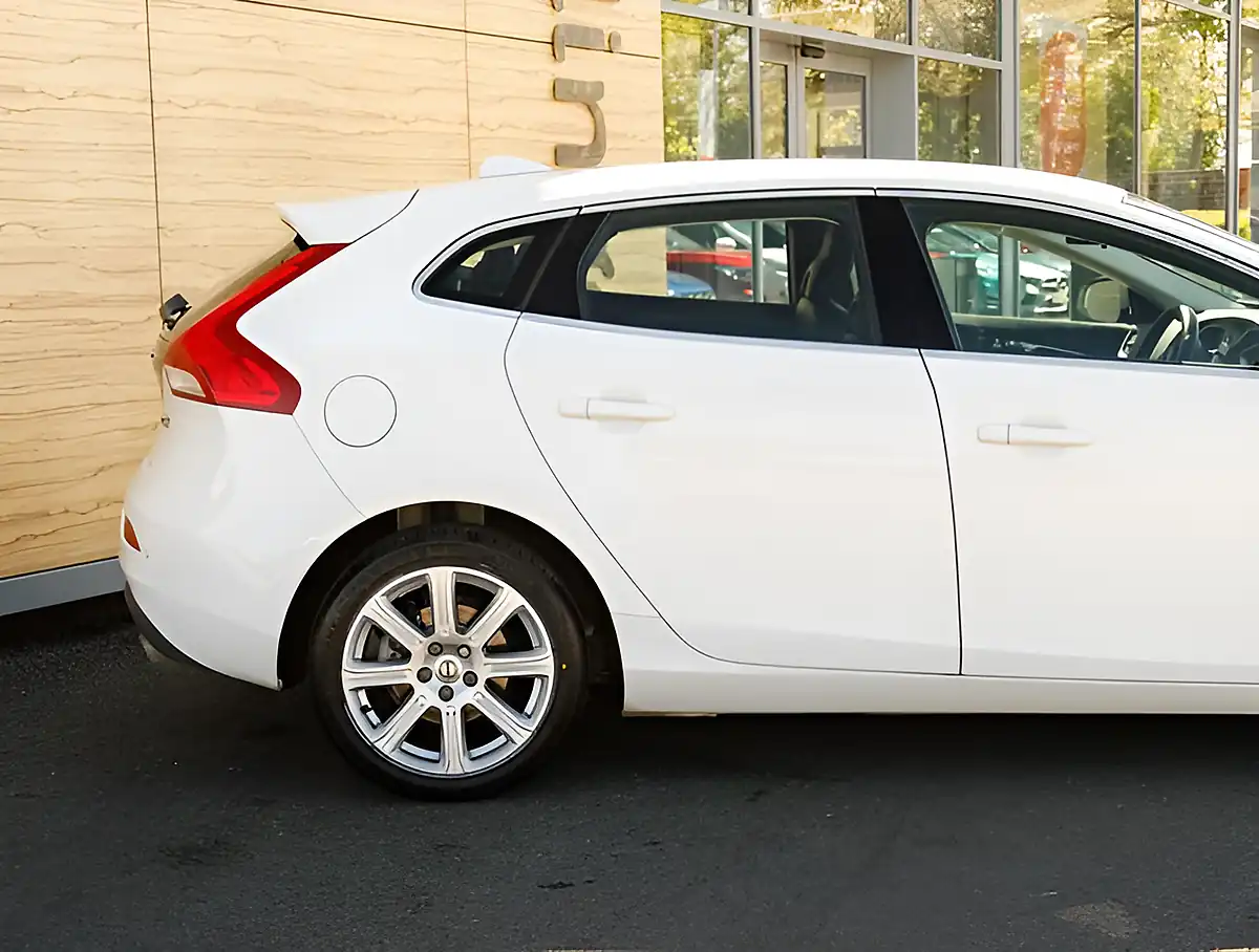 Used 2026 Volvo V40 Inscription White - Interior and Exterior details 7