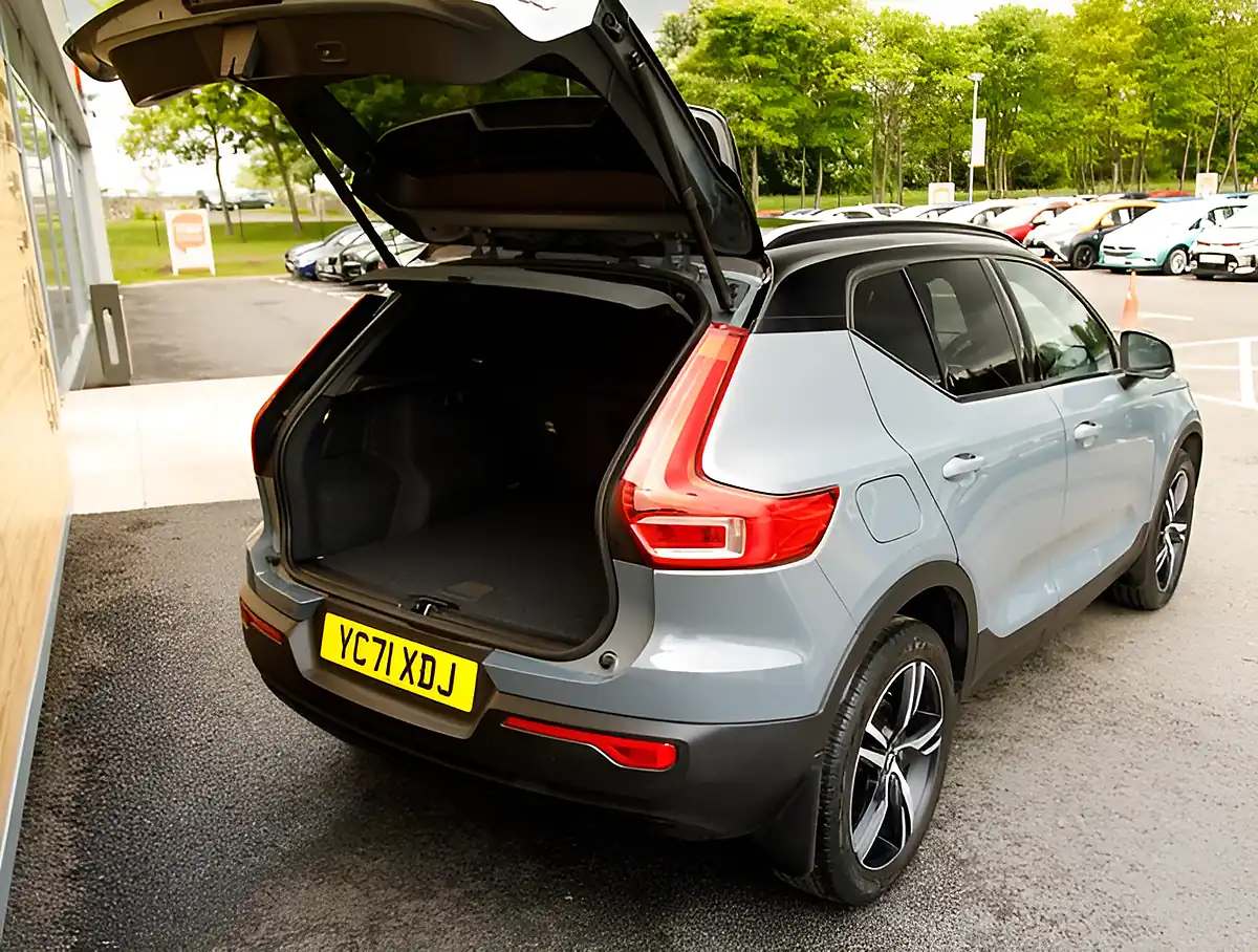 Used 2026 Volvo XC40 R-Design Thunder Grey - Interior and Exterior details 20