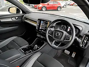 Used 2026 Volvo XC40 R-Design Thunder Grey - Interior and Exterior details 4