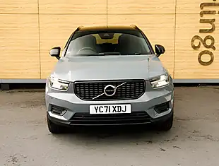 Used 2026 Volvo XC40 R-Design Thunder Grey - Interior and Exterior details 5
