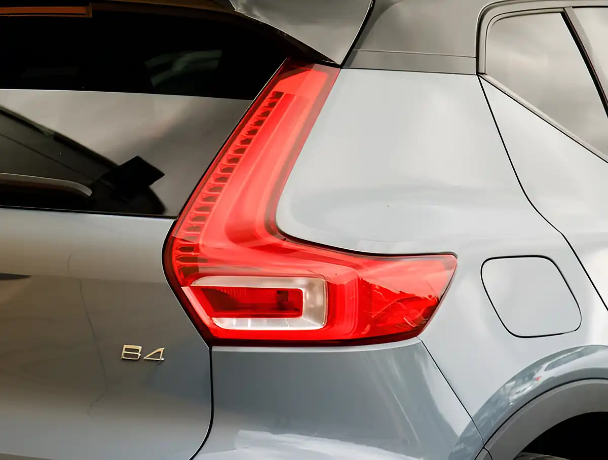 Used 2026 Volvo XC40 R-Design Thunder Grey - Interior and Exterior details 9