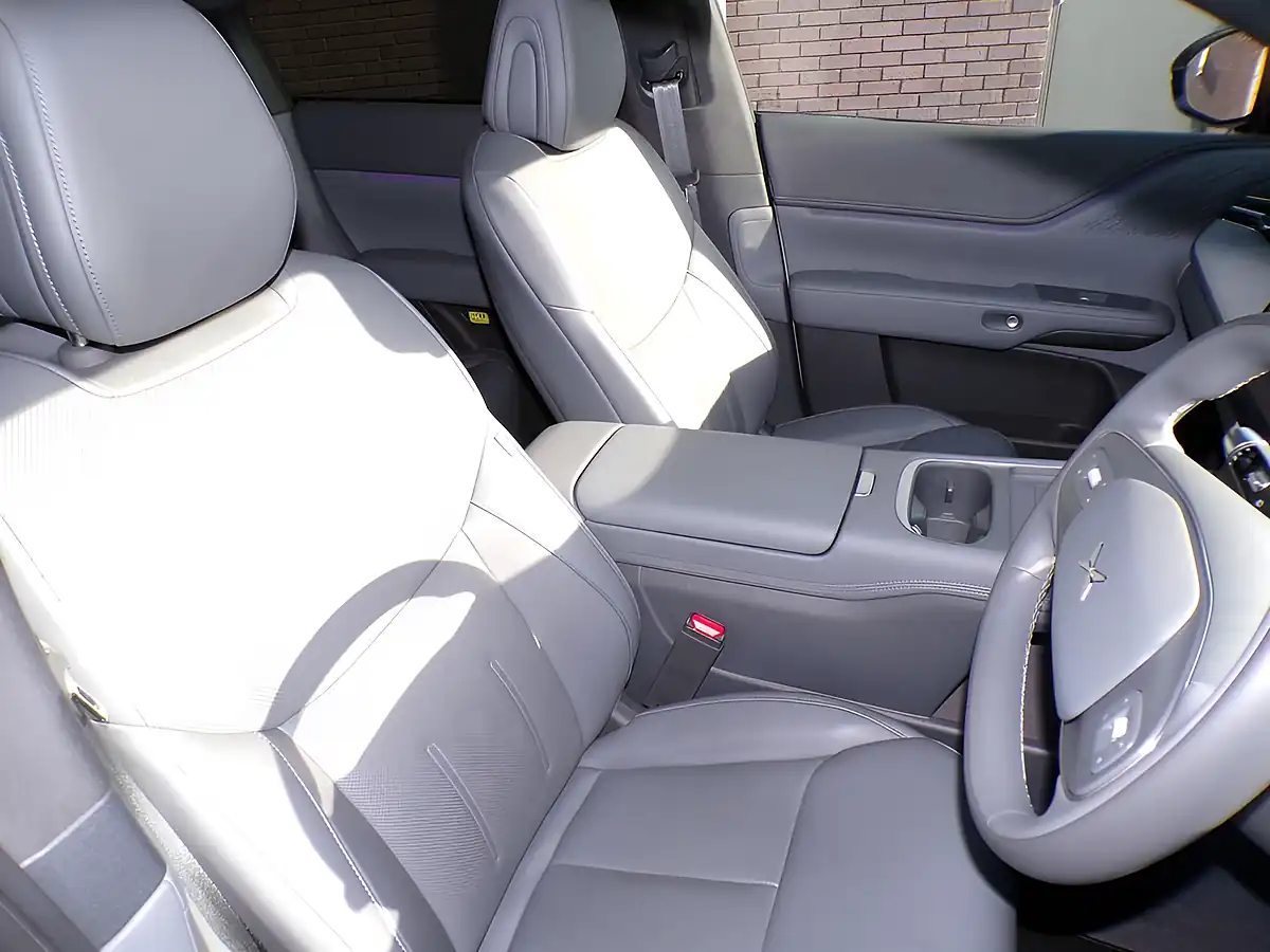 Used 2026 Xpeng G6 Long Range Silver - Interior and Exterior details 13