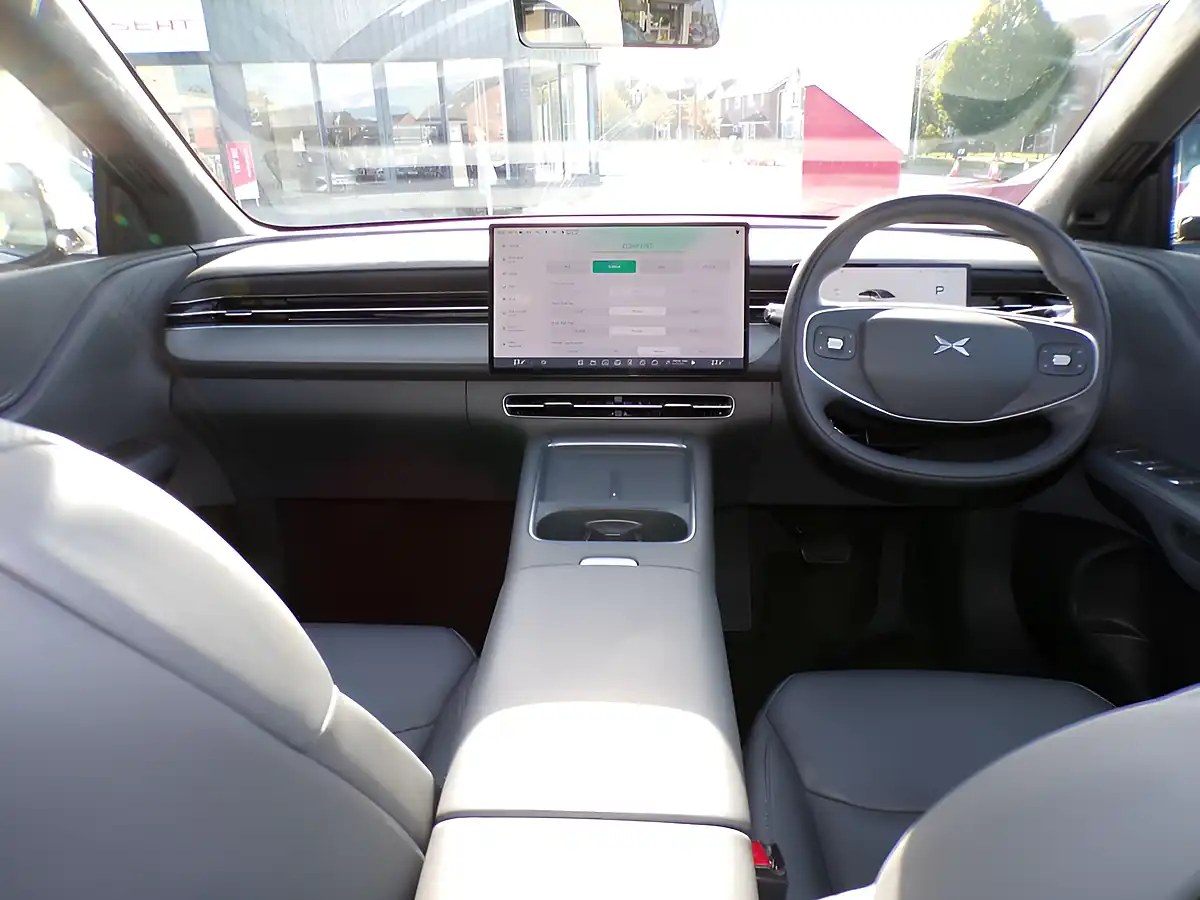 Used 2026 Xpeng G6 Long Range Silver - Interior and Exterior details 18