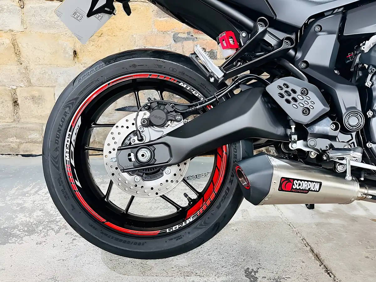 Used 2026 Yamaha MT-07 Y-Amt Black - Interior and Exterior details 10