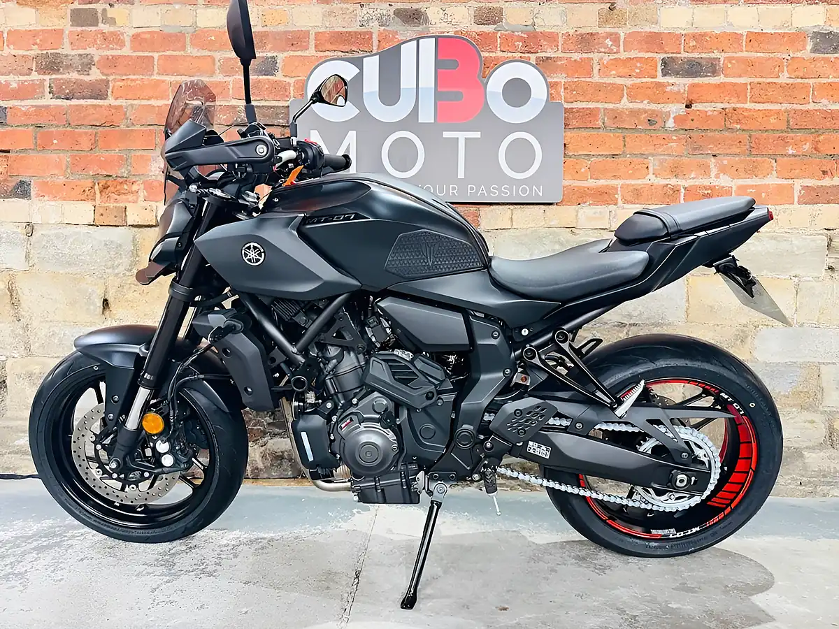 Used 2026 Yamaha MT-07 Y-Amt Black - Interior and Exterior details 11