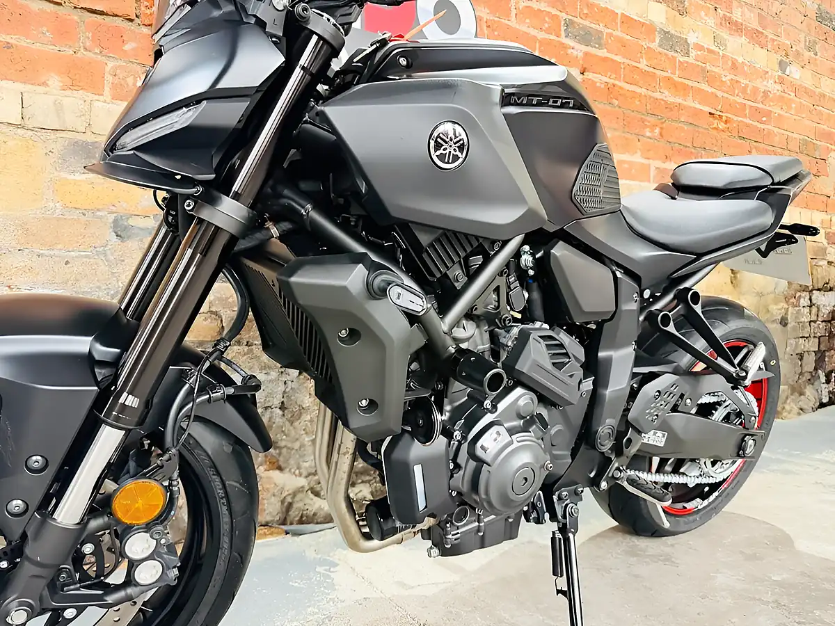 Used 2026 Yamaha MT-07 Y-Amt Black - Interior and Exterior details 15