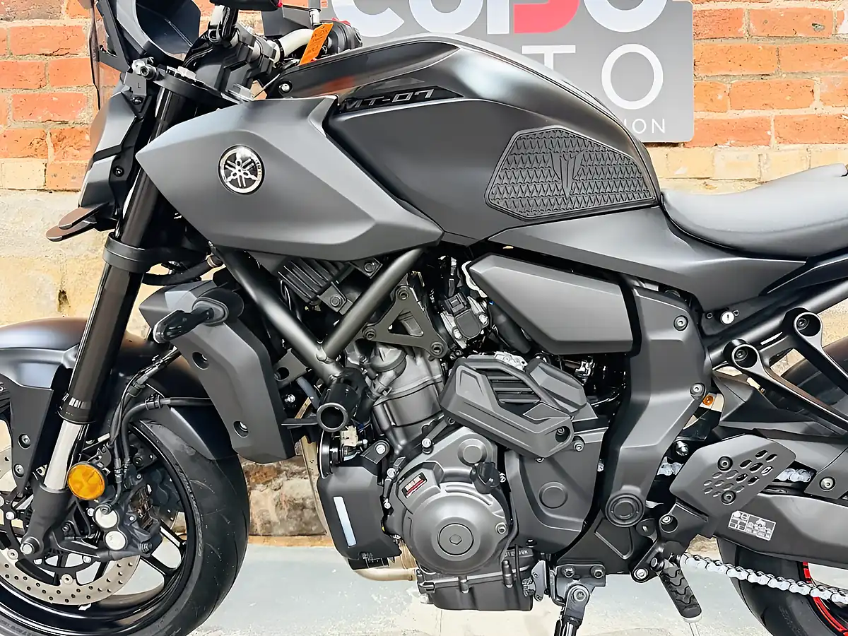 Used 2026 Yamaha MT-07 Y-Amt Black - Interior and Exterior details 16