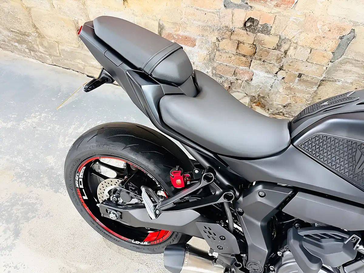 Used 2026 Yamaha MT-07 Y-Amt Black - Interior and Exterior details 9