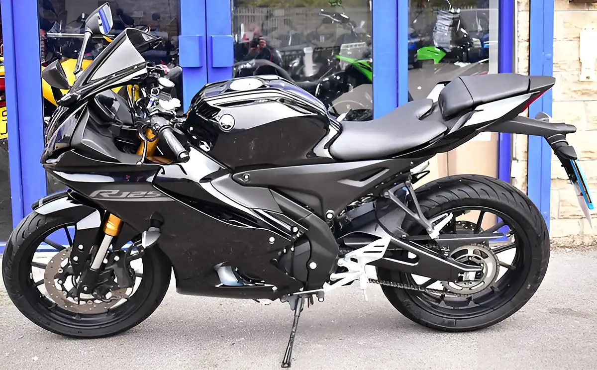 Used 2026 Yamaha R125 Super Sports Black - Front View