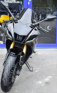 Used 2026 Yamaha R125 Super Sports Black - Interior and Exterior details 3