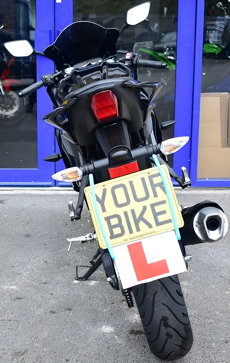 Used 2026 Yamaha R125 Super Sports Black - Interior and Exterior details 7
