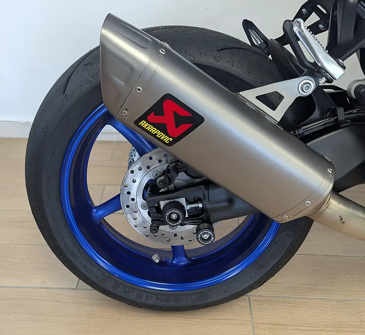 Used 2026 Yamaha R9 900 Super Sports Blue - Interior and Exterior details 17